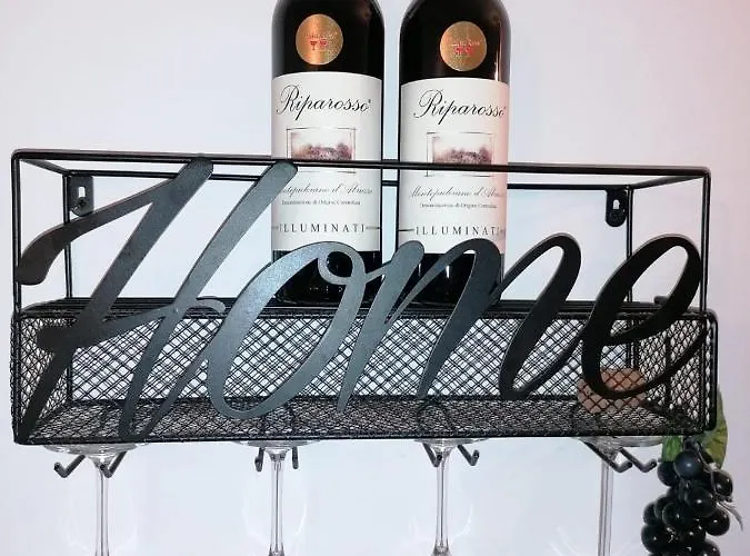 In Vino Veritas فندق مبيت وإفطار سولمونا