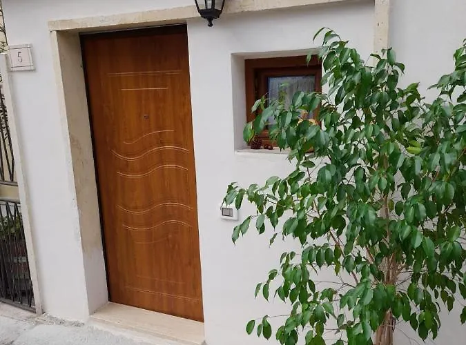 In Vino Veritas فندق مبيت وإفطار